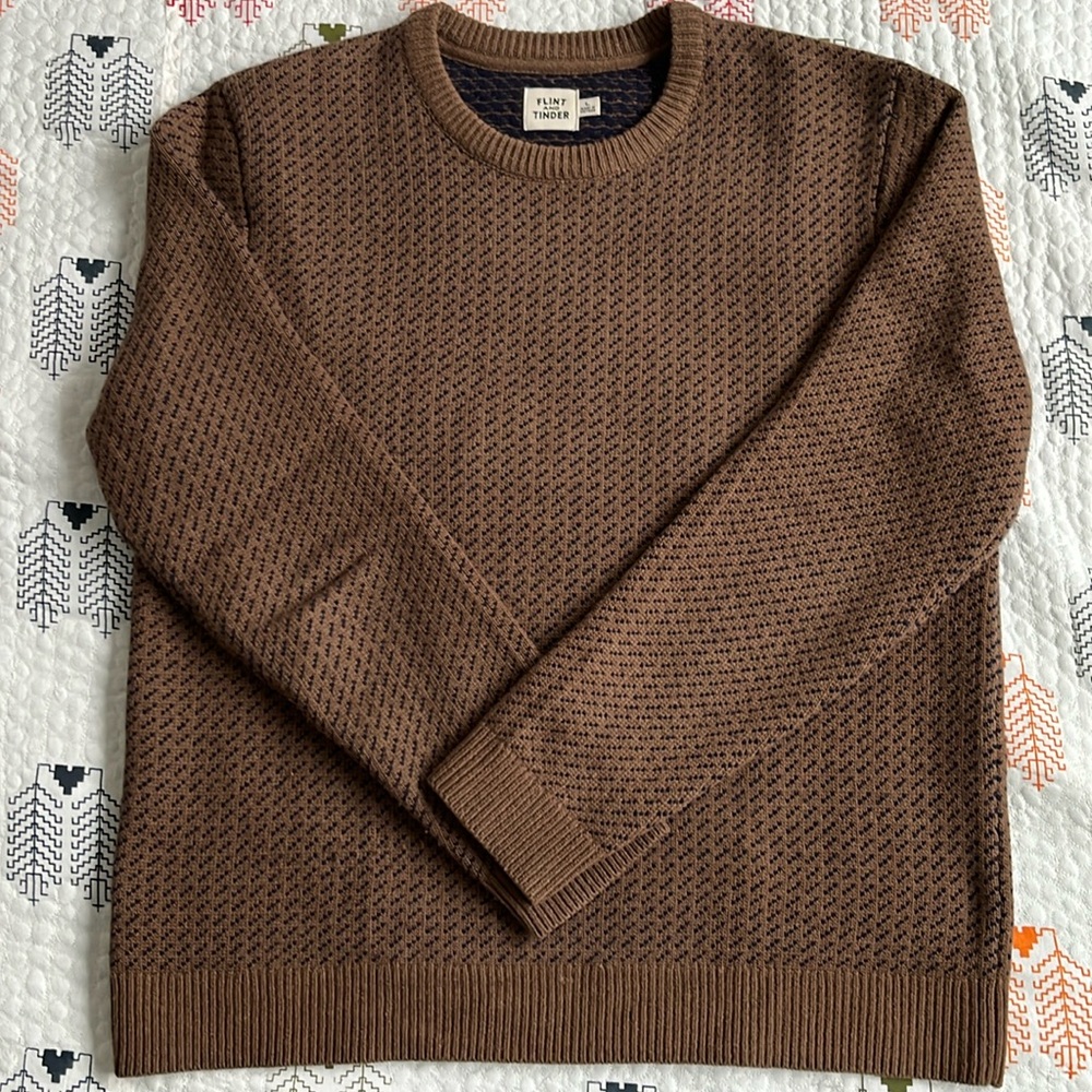 Flint & Tinder wool sweater (size L)